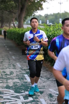 Runner Photo 4314548