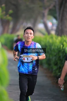 Runner Photo 4314590