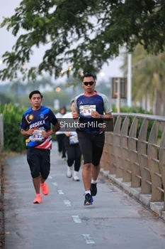 Runner Photo 4314656