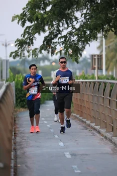 Runner Photo 4314657