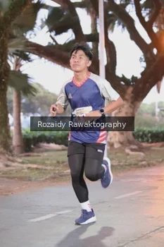 Runner Photo 4314672