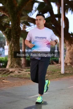 Runner Photo 4314685