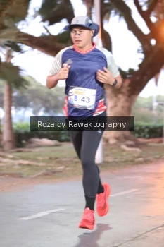 Runner Photo 4314690