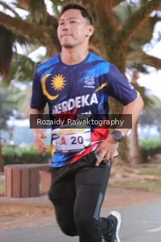 Runner Photo 4314693