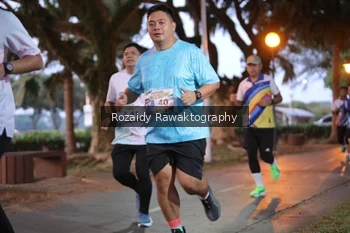 Runner Photo 4314695