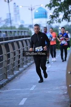 Runner Photo 4314711