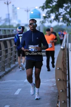 Runner Photo 4314717
