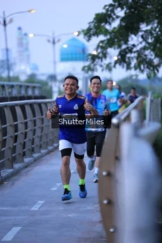 Runner Photo 4314749