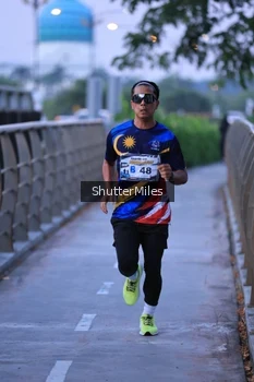 Runner Photo 4314772