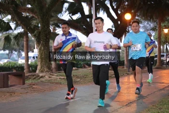 Runner Photo 4314818