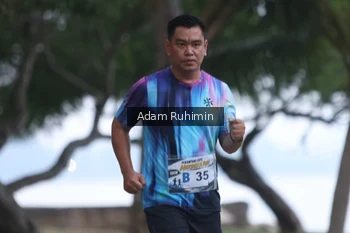 Runner Photo 4314835