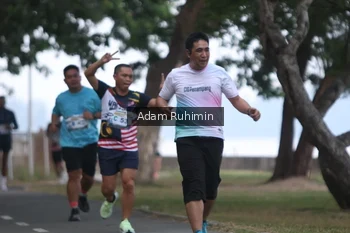 Runner Photo 4314837