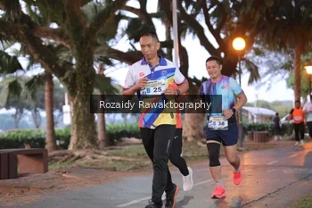 Runner Photo 4314846