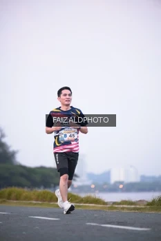 Runner Photo 4314933