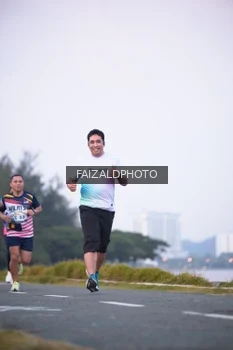 Runner Photo 4314937