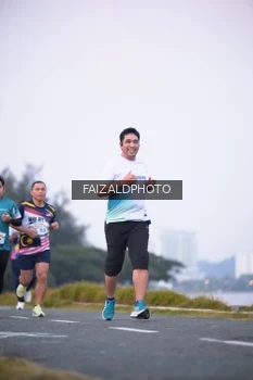 Runner Photo 4314943