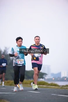 Runner Photo 4314945