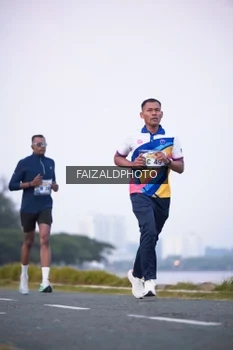 Runner Photo 4314946