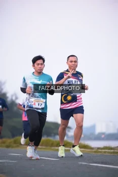 Runner Photo 4314948