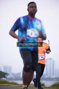 Runner Photo 4314953