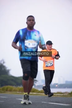Runner Photo 4314955