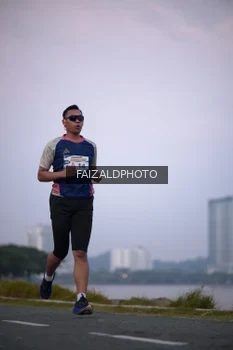 Runner Photo 4314985