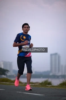 Runner Photo 4314989