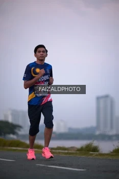 Runner Photo 4314990