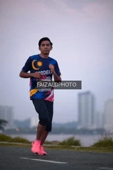 Runner Photo 4314992