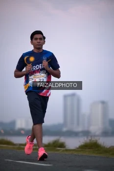 Runner Photo 4314998