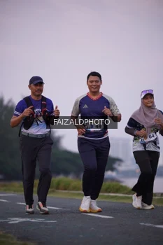 Runner Photo 4315029