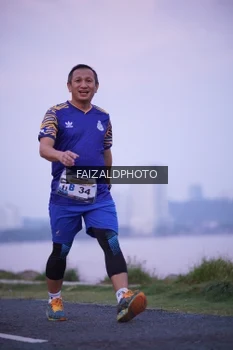 Runner Photo 4315035