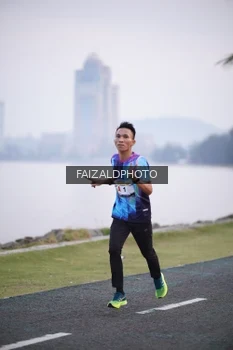 Runner Photo 4315047