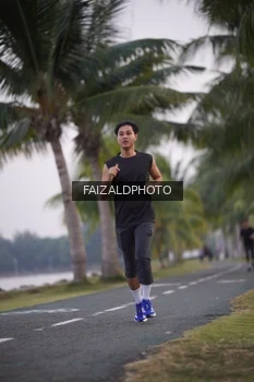 Runner Photo 4315054