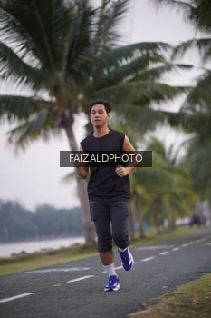 Runner Photo 4315055