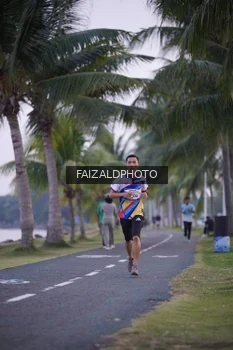 Runner Photo 4315058