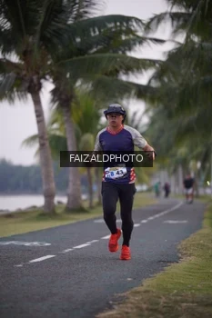 Runner Photo 4315075