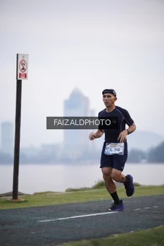 Runner Photo 4315084