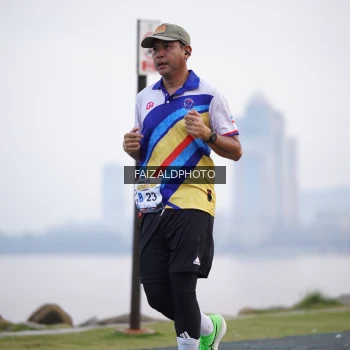Runner Photo 4315098