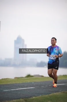 Runner Photo 4315099