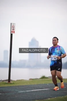 Runner Photo 4315100