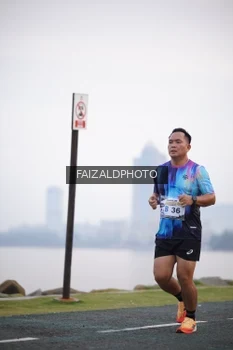 Runner Photo 4315104