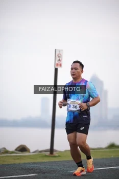 Runner Photo 4315107