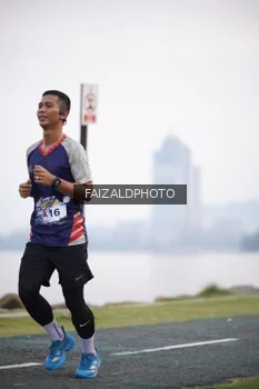 Runner Photo 4315120