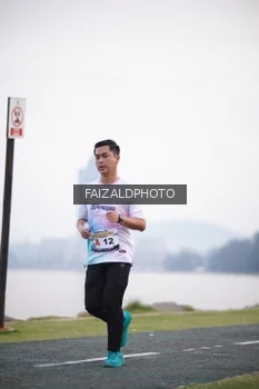 Runner Photo 4315132