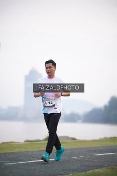 Runner Photo 4315139