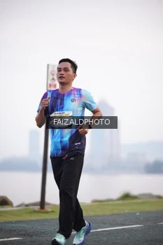 Runner Photo 4315144