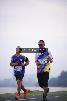 Runner Photo 4315151