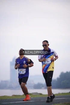 Runner Photo 4315154