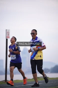 Runner Photo 4315155